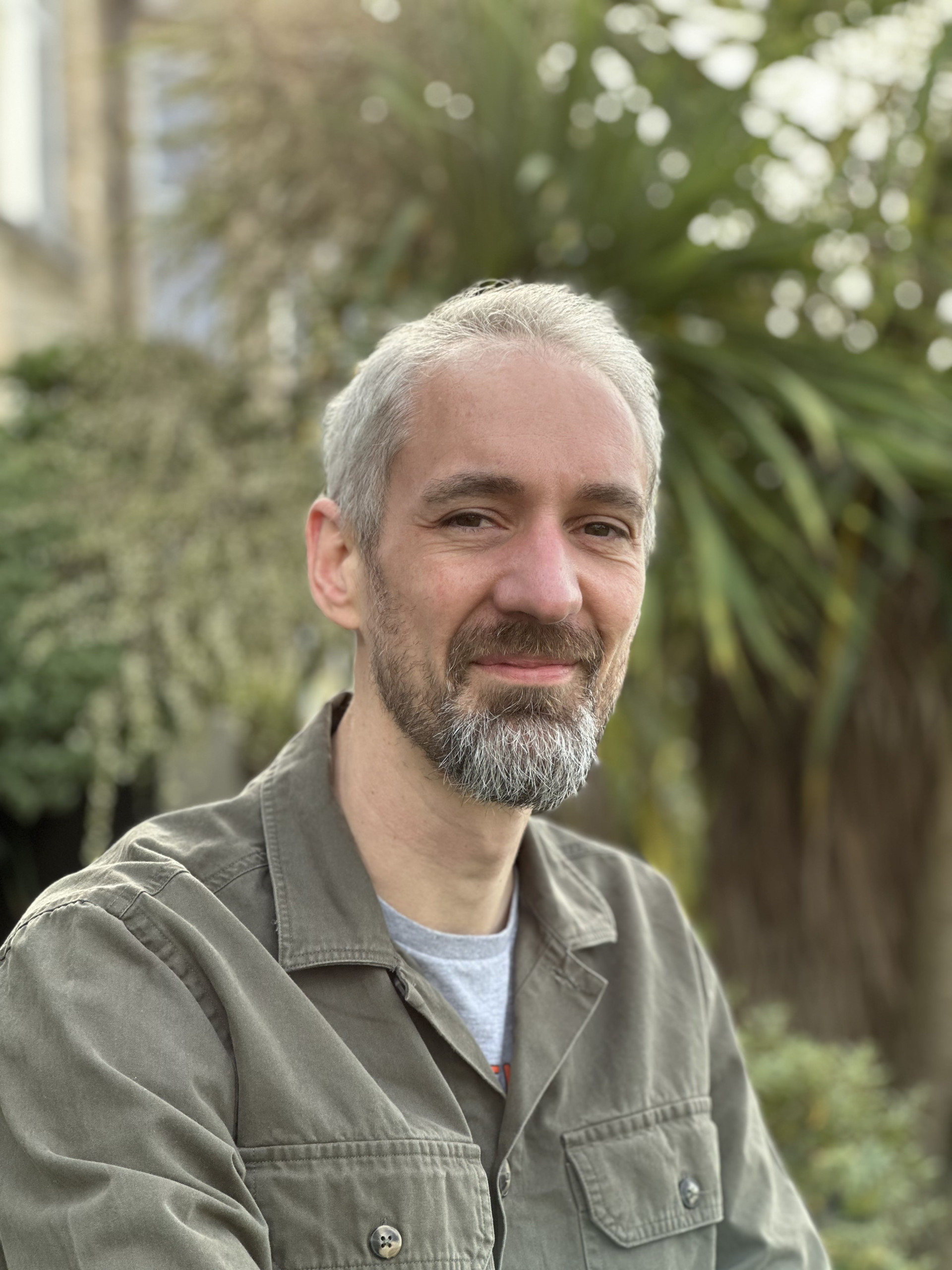 Graham Axten  - APP DEVELOPER